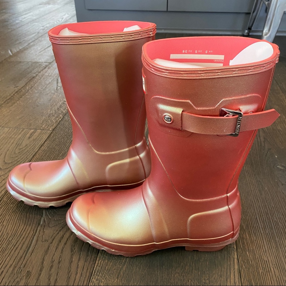 Hunter Short Nebula Boots Rare Color Rhythmic Pink Women Size US 5, UK 3.